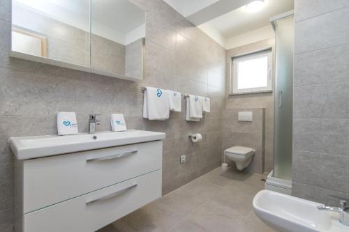 Three-Bedroom Apartment Standard image 7