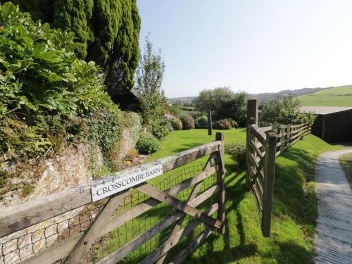 Crosscombe Barn - image 6