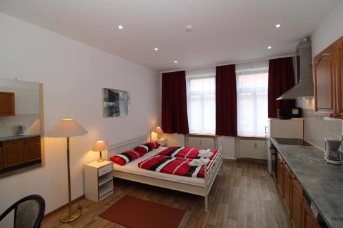 Space Hotel im Campus der JvP Schule - image 10