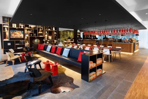 citizenM Rotterdam hotel