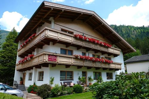 Gästehaus Hochmuth in Mayrhofen, Österreich