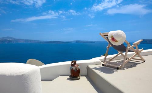 Elegant Santorini House Villa Castro Caldera View-Outdoor Hot Tub Oia