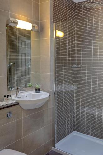 Crown & Mitre Hotel, Карлайл (фото 8)