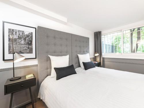 NEW! Luxury 3 Bedrooms Arc de Triomphe I by Livinparis - image 7