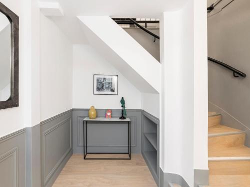 NEW! Luxury 3 Bedrooms Arc de Triomphe I by Livinparis - image 11