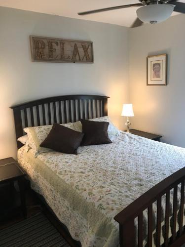 Reel Simple Bolton Lake Cottage in 密斯提克市中心