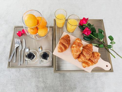 NEW! Luxury 3 Bedrooms Le Louvre II by Livinparis - image 7