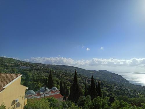 Μπαλκόνι του Αιγαίου father's house in Kimi