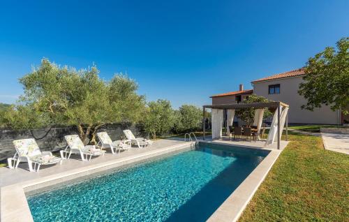 Holiday Home Terre Bianche with Private Pool - image 2