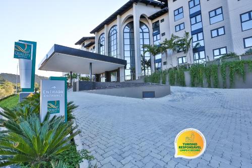 269964378 Quality Hotel Blumenau