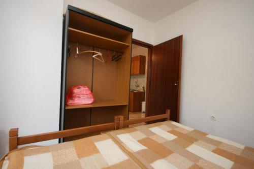 Two-Bedroom Apartment with Terrace image 2