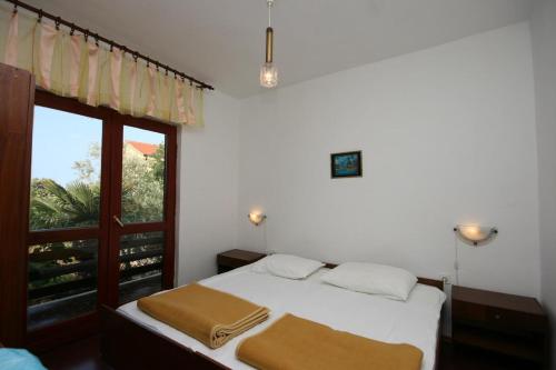 Two-Bedroom Apartment with Terrace room in Apartments by the sea Mandre Pag - 6545