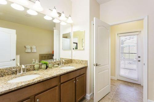Magical Villa in the Desirable Champions Gate Resort - 1510 - image 6