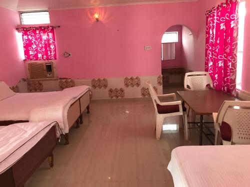 Hotel Shiv palace
