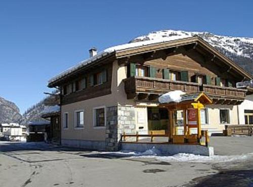  Appartamenti Li Desja, Pension in Livigno