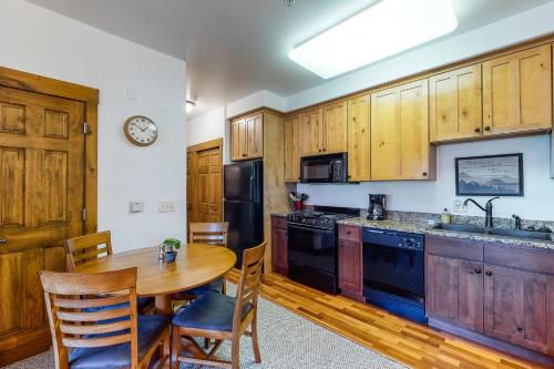 Granby Ranch Getaway - image 6