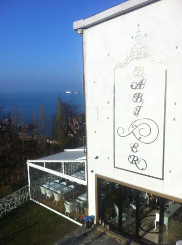 . Bab-i Zer Hotel
