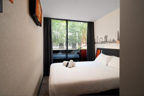 easyHotel London City Shoreditch Hotel de charme St Giles-without-Cripplegate