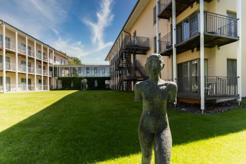 Seehotel Rheinsberg - image 6