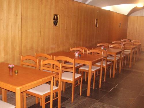 White House - image 10