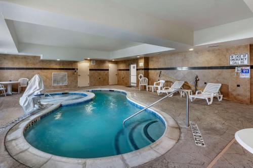 Comfort Suites Plano - Dallas North - image 4