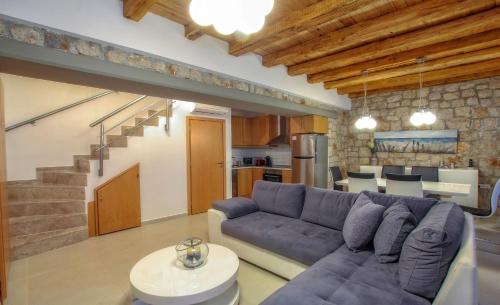 Executive Rhodes Villa Villa Barbie 2 Bedroom with Sea Views Pefkos - image 6