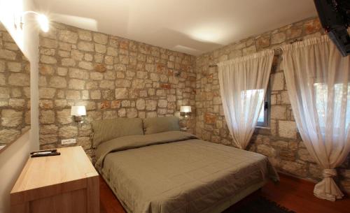 Executive Rhodes Villa Villa Barbie 2 Bedroom with Sea Views Pefkos - image 4
