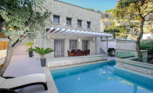 Executive Rhodes Villa Villa Barbie 2 Bedroom with Sea Views Pefkos - image 9