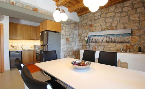Executive Rhodes Villa Villa Barbie 2 Bedroom with Sea Views Pefkos - image 7