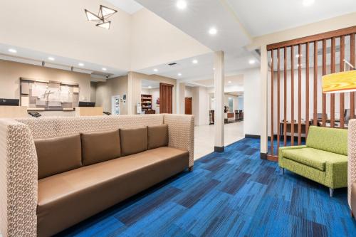 ทัศนียภาพภายนอกโรงแรม, Holiday Inn Express Hotel & Suites Klamath Falls Central By IHG in แคลมัทฟอลส์ (OR)