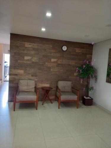 Sala Living 809 S Vicente Book
