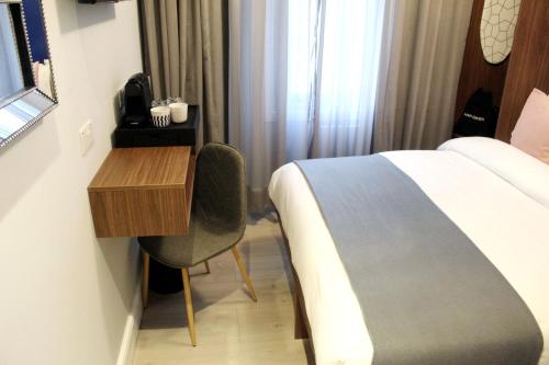 CG Kensington Room Type - Small Double Room