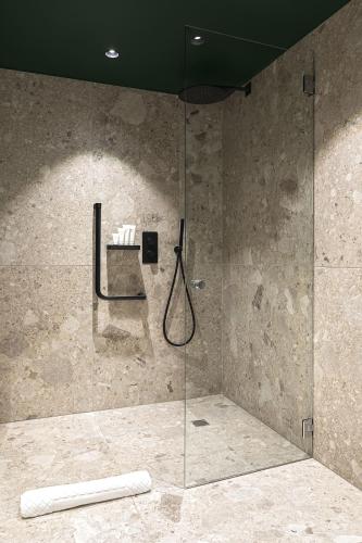 Hotel Le Chabichou - image 4