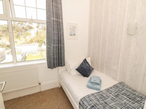 Ketch Cottage - image 5