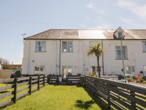 Ketch Cottage - main image