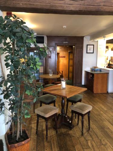 บริการและสิ่งอำนวยความสะดวก, เดอะ รักบี้ โฮเต็ล (The Rugby Hotel) in รักบี้