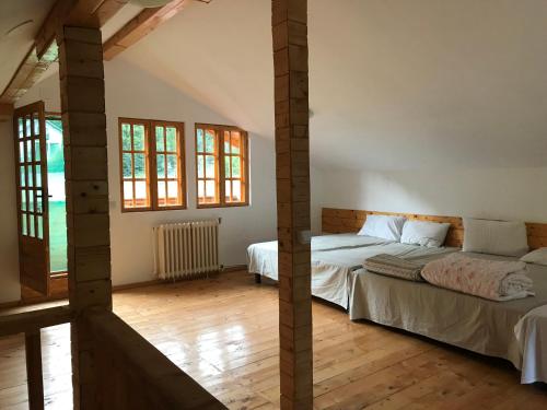 Căsuțele Doftanei (Casutele Doftanei) in 泰施拉