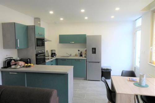 Appartement rénové avec WIFI bien équipé au centre ville de PERROS-GUIREC - Ref 940 - Location saisonnière - Perros-Guirec