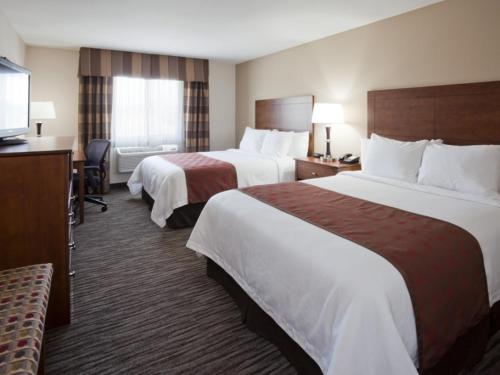 2 double beds