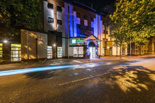 ทัศนียภาพภายนอกโรงแรม, ฮอลิเดย์ อินน์ เอ็กซ์เพรส เบลฟาสต์ ซิตี้ ควีนส์ ควอเตอร์ บาย ไอเอชจี (Holiday Inn Express Belfast City Queens Quarter By IHG) in เบลฟัสต์