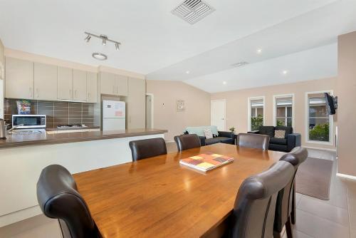 Iekārtas, Kennedy Holiday Villas in Mulwala
