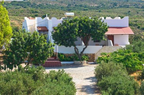 Entrance, Elafonisi Resort by Kalomirakis Family in Innachori