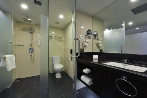 room detail thumbnail 2