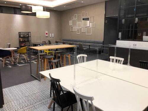 Shared lounge/TV area, Hotel M's Plus Shijo Omiya in Nakagyo