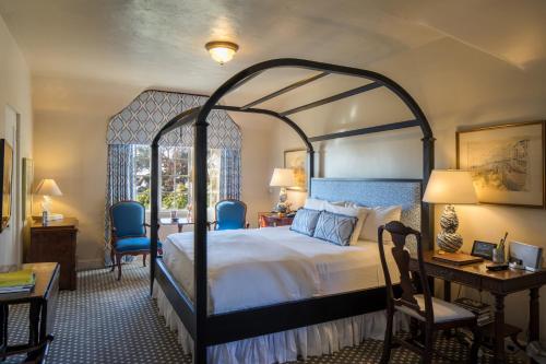 L'Auberge Carmel
