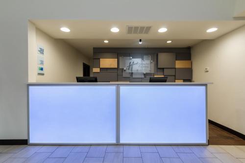 Holiday Inn Express Hotel & Suites South Bend Notre Dame Univ. By IHG - 숙소 외관
