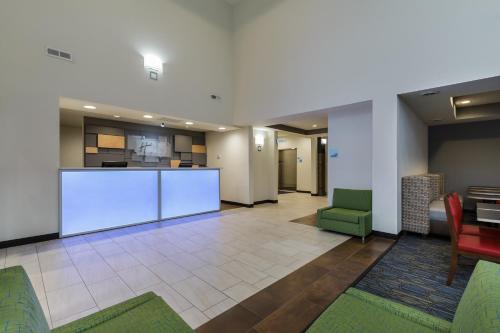 Holiday Inn Express Hotel & Suites South Bend Notre Dame Univ. By IHG - 숙소 외관