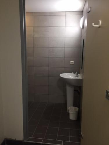 Phòng tắm, Auberge de Jeunesse HI Grenoble in Echirolles