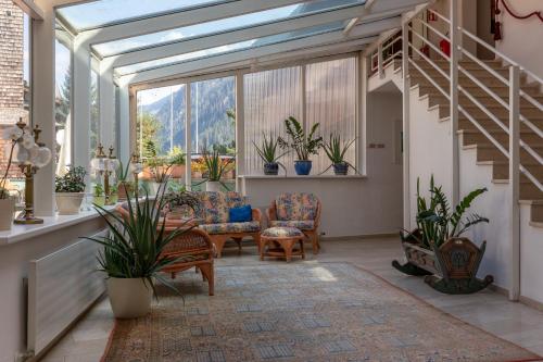 gedeelde lounge/tv-ruimte, Alpenhotel Kramerwirt in Mayrhofen