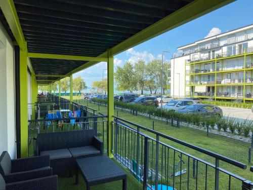 MF B-Lake Silver Apartment